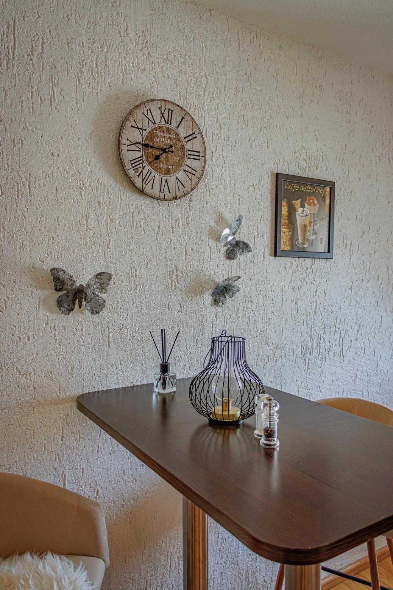 Wohnen über einem mediterranen Restaurant,Apartment 2 oder 3
