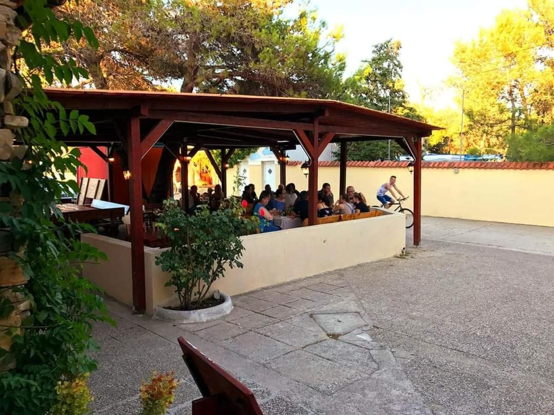 MobilHomeCharly