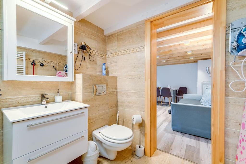 Amazing Kazinczy Flat No. 1 Budapest view 2