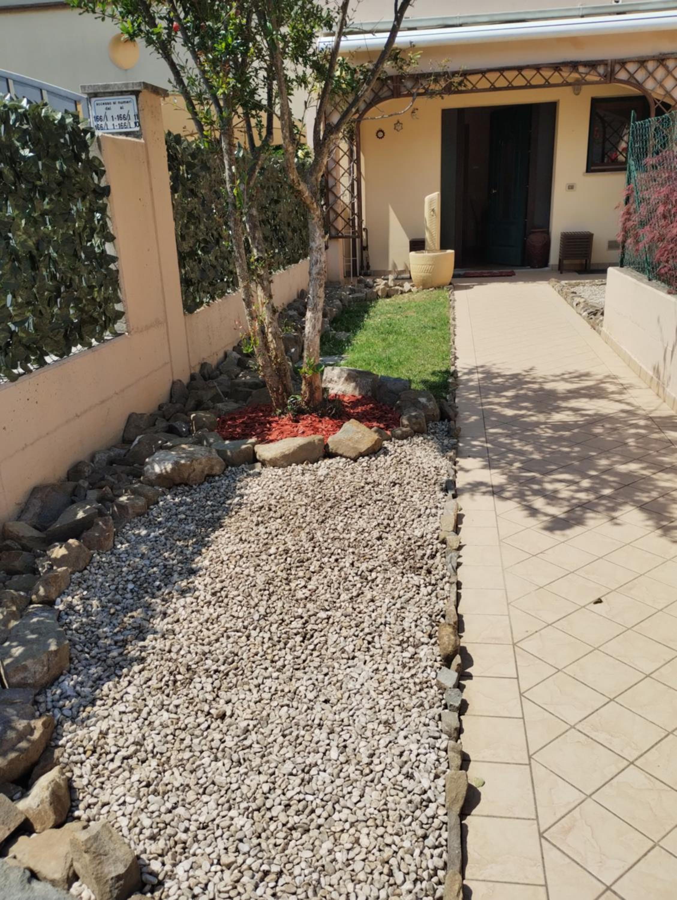 Border House view 4