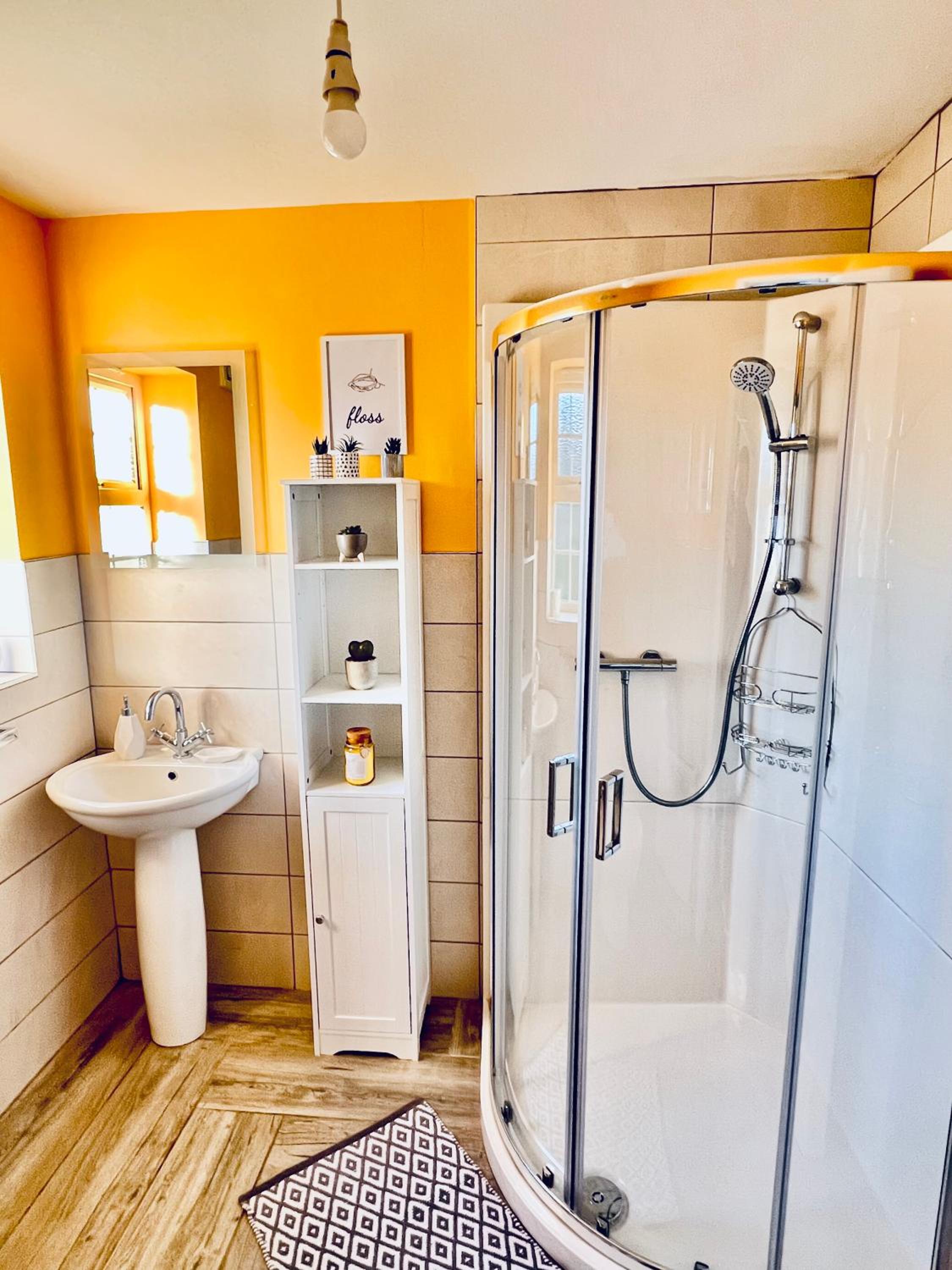 Lakeland Living - Devenish Manor