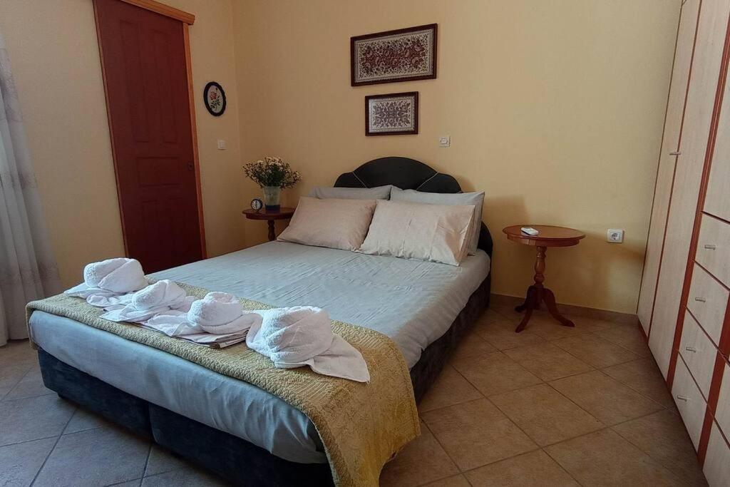 Hampilou Country House view 2