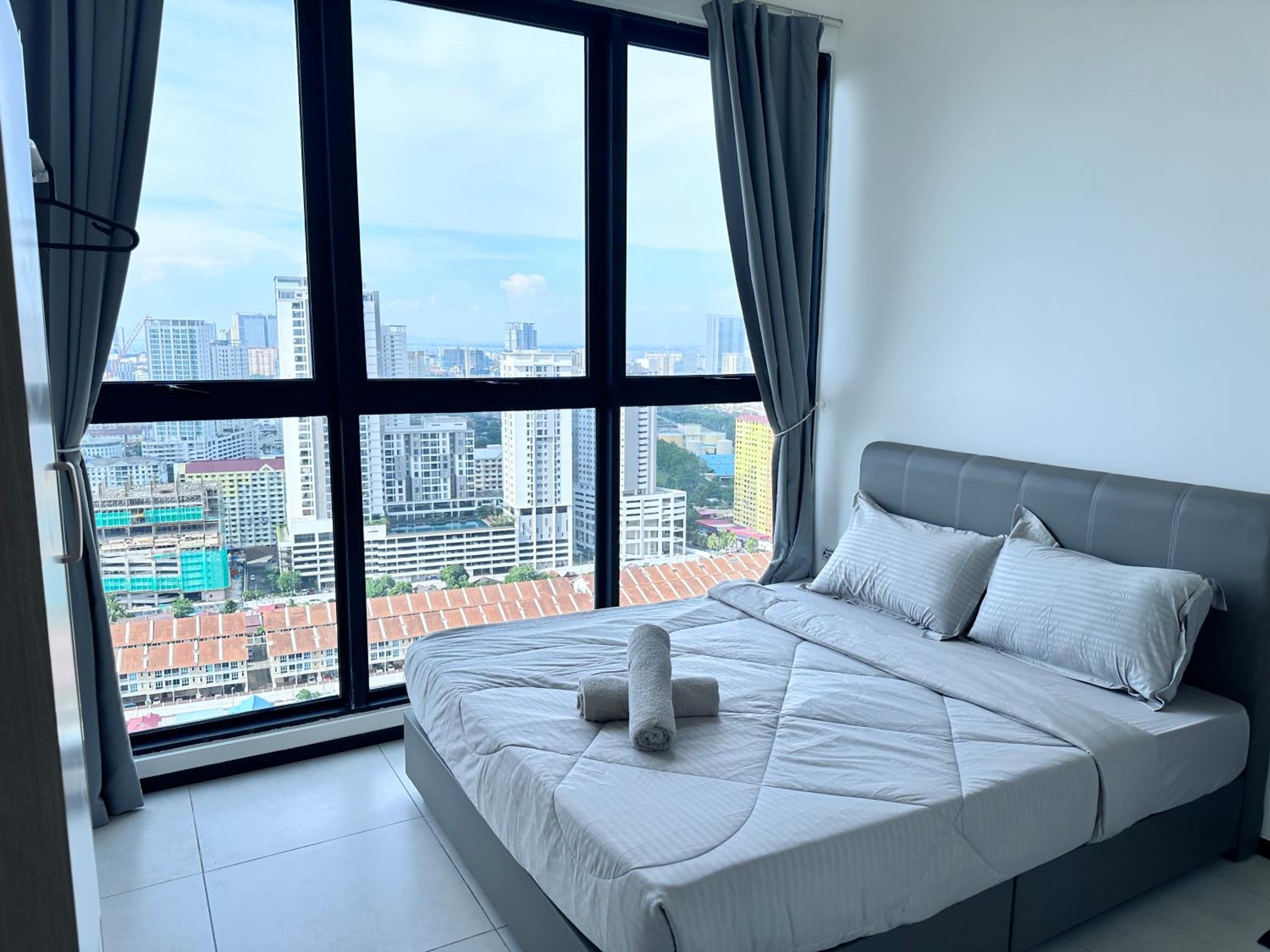 Hotel New in Town Area Urban Suites - Image 1