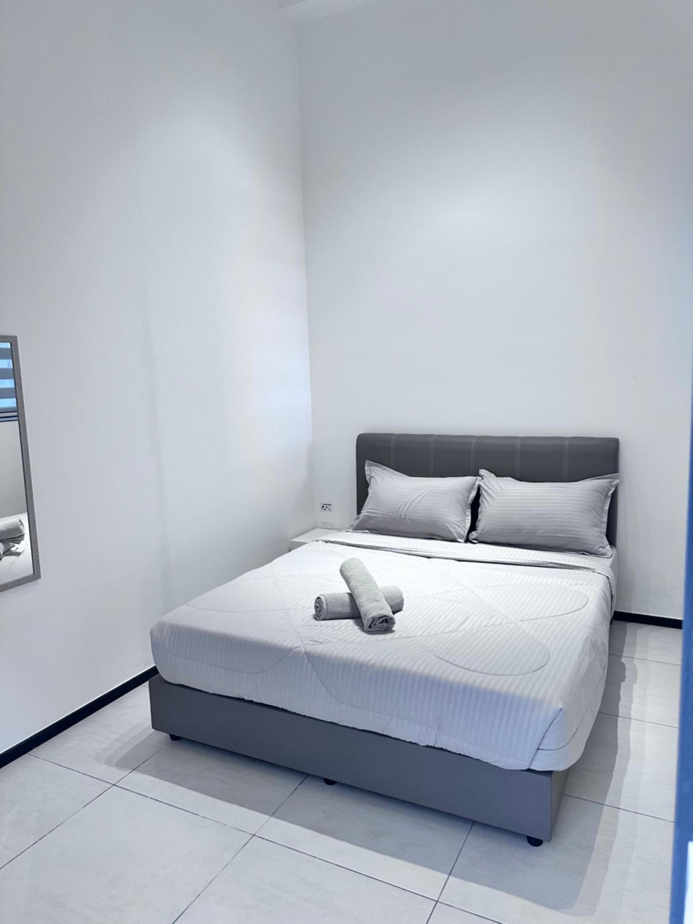 New in Town Area Urban Suites photo 3