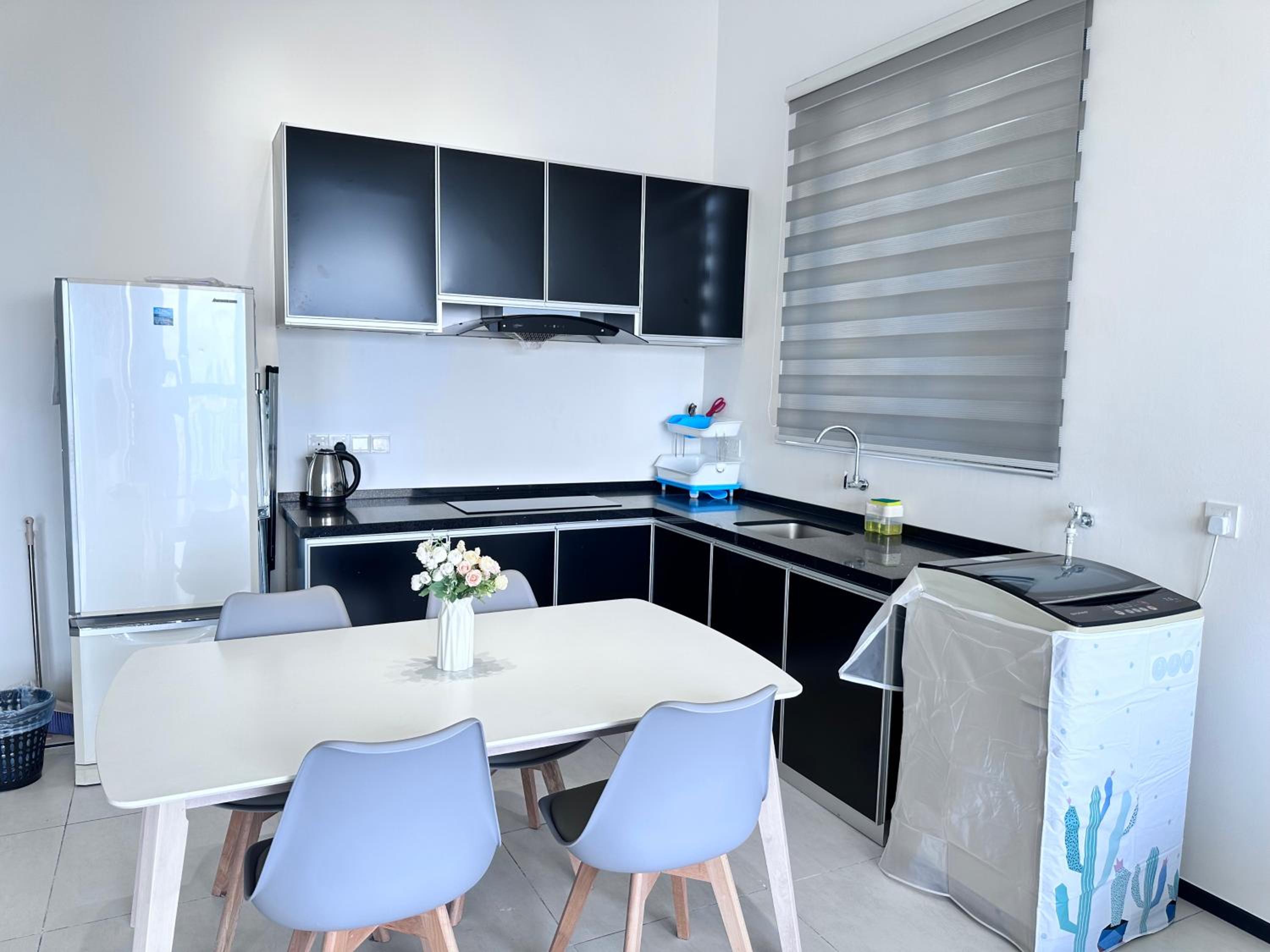 New in Town Area Urban Suites photo 5