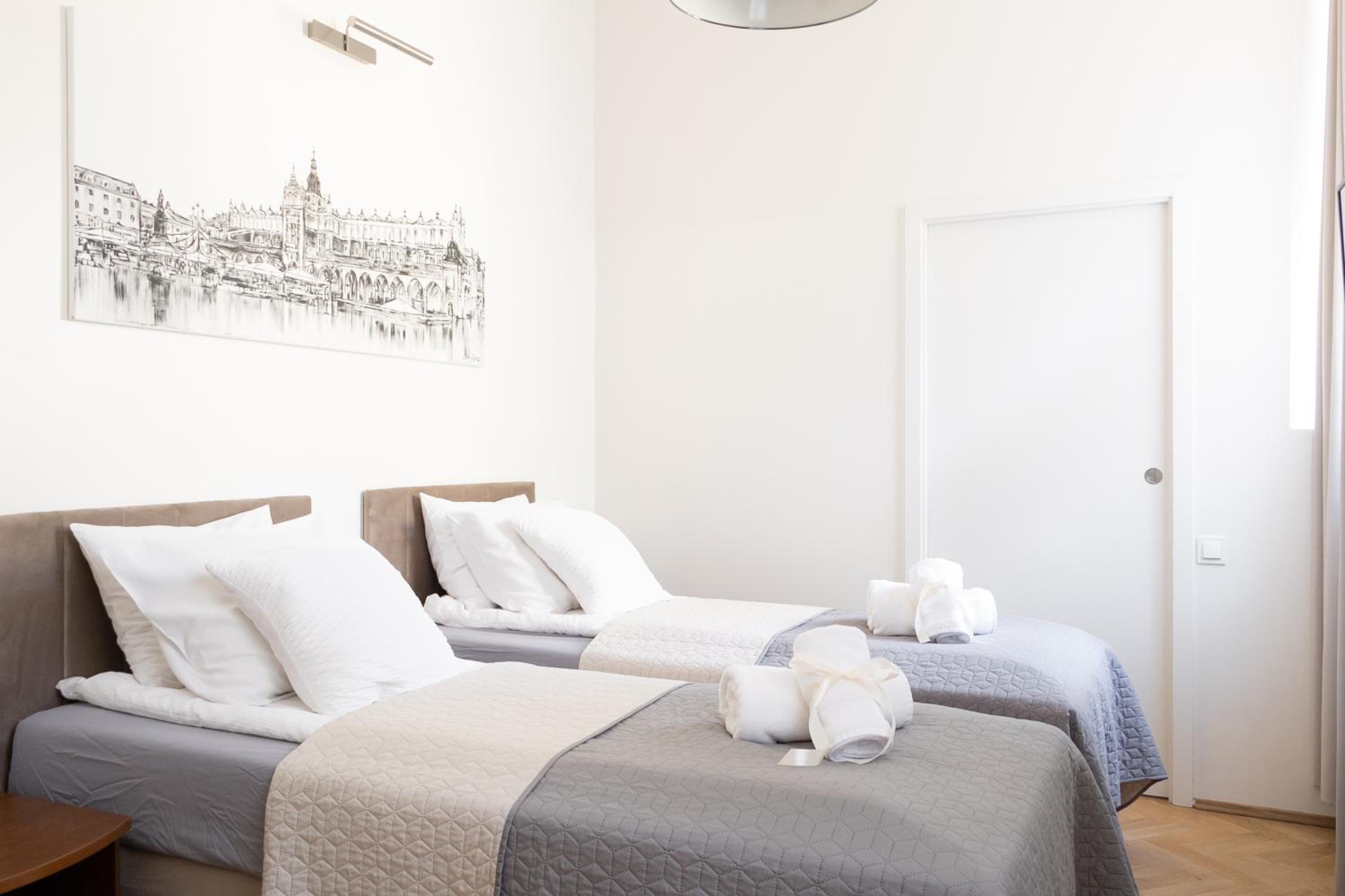 Apartments Roman