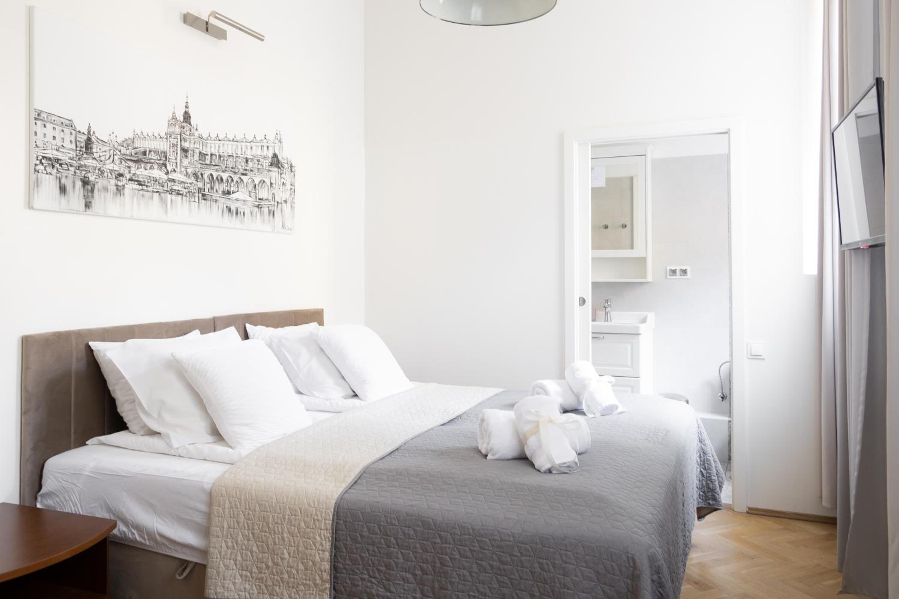Apartments Roman