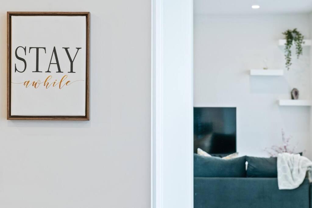 Townhome w Free Parking & Fast Wi-Fi