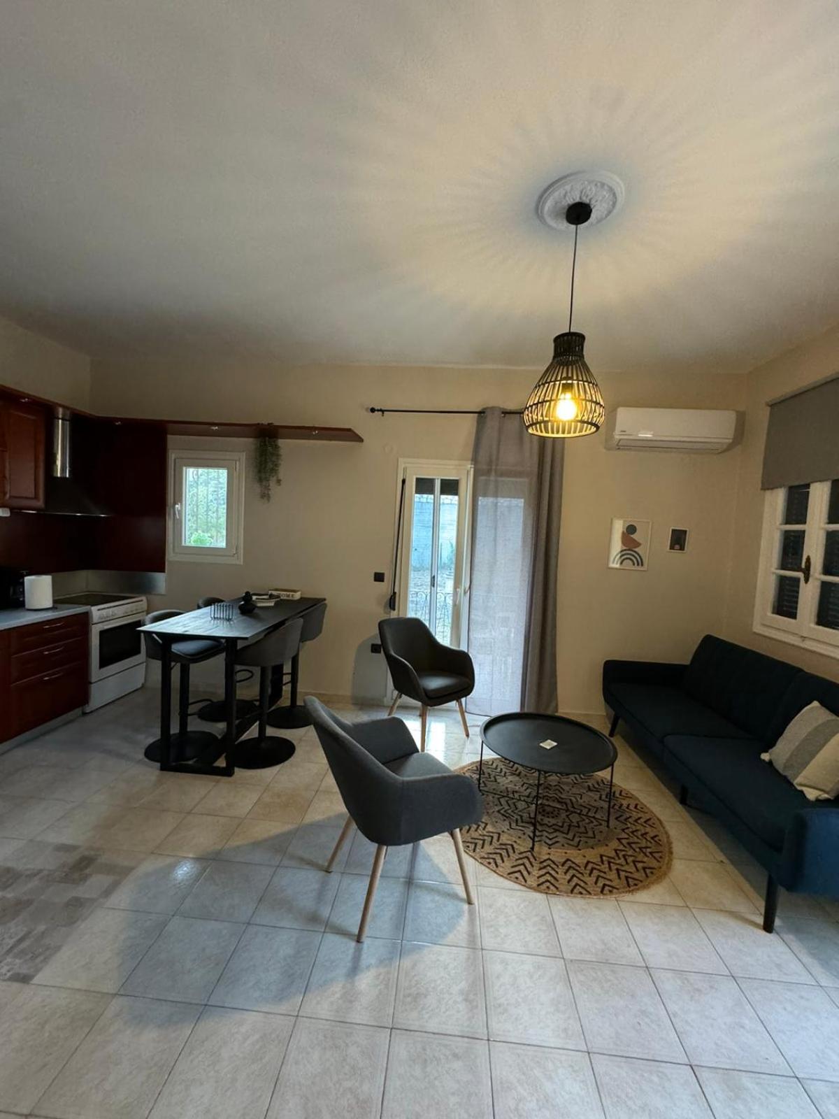 Casa Bellina ,Potamos Private Garden & Free Parking view 4