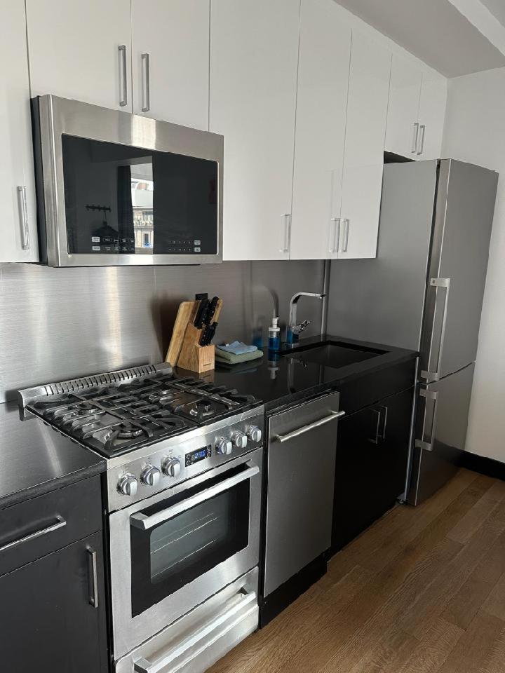 Cozy Loft at Chelsea West