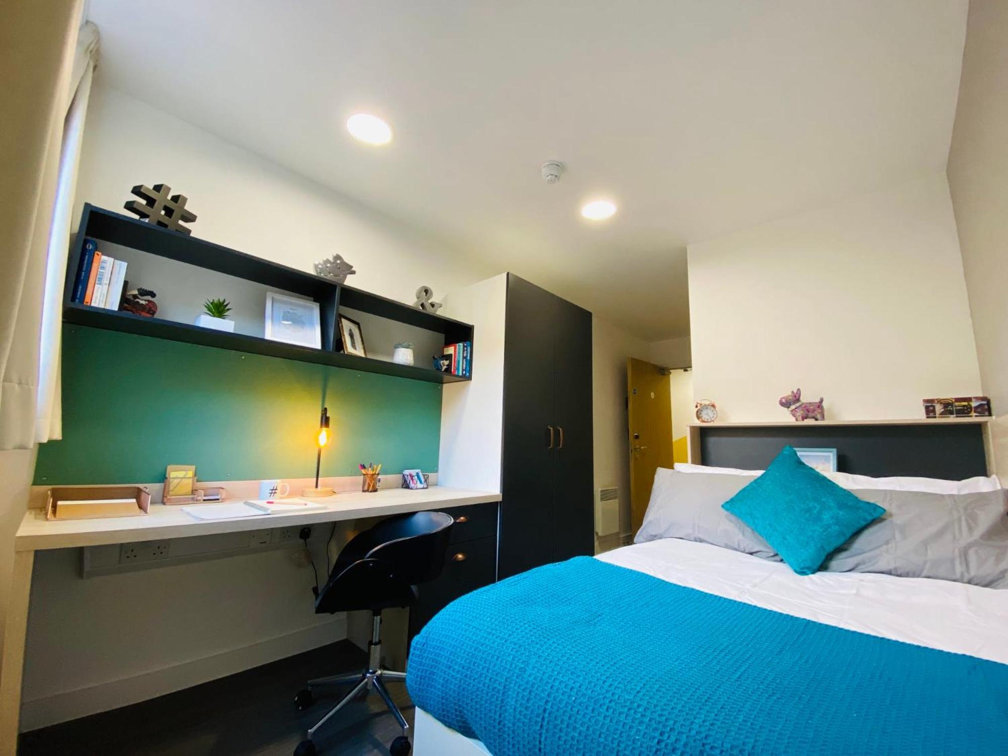 Chic Modern Apartments at Mannequin House in London