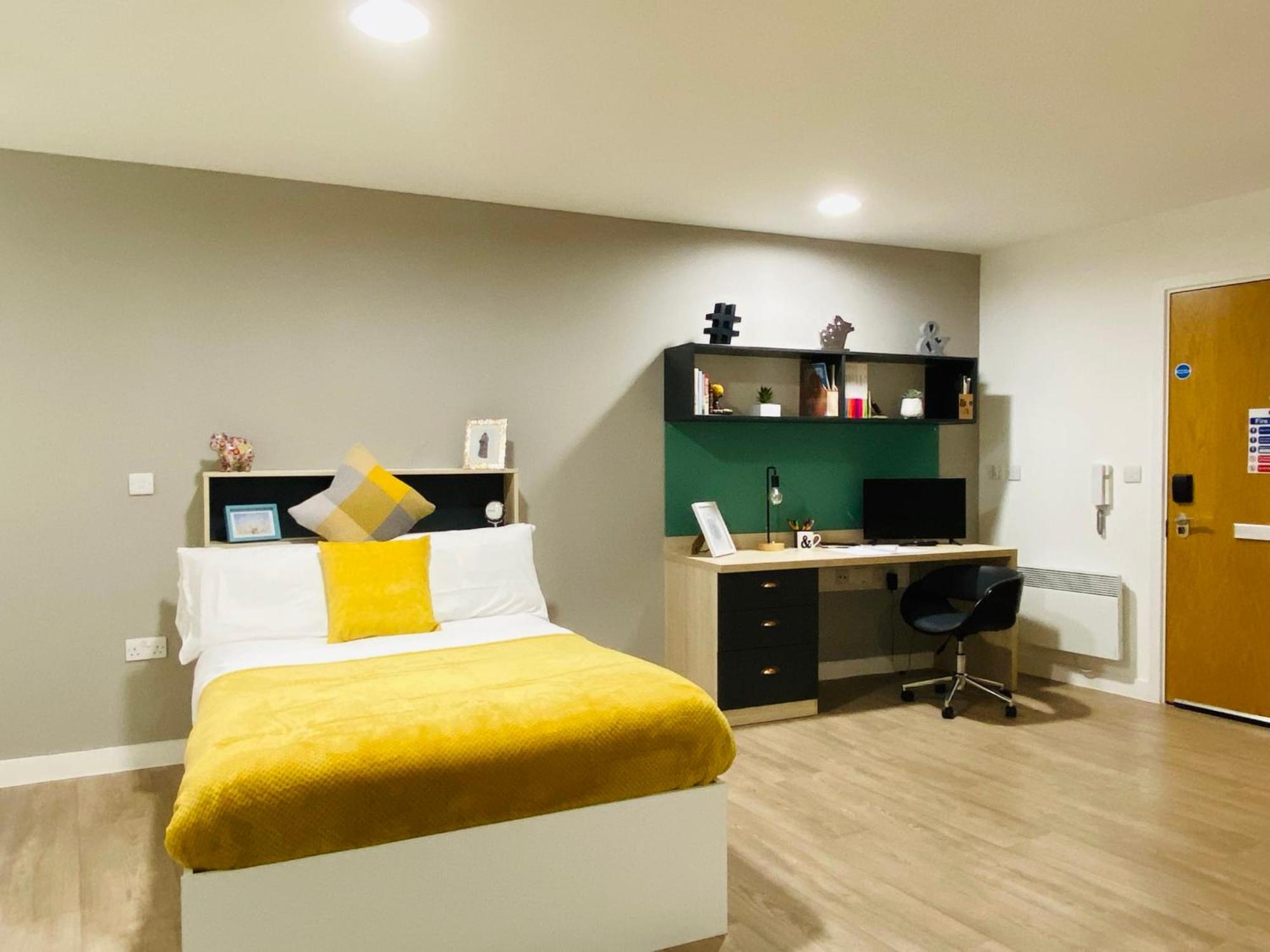 Chic Modern Apartments at Mannequin House in London