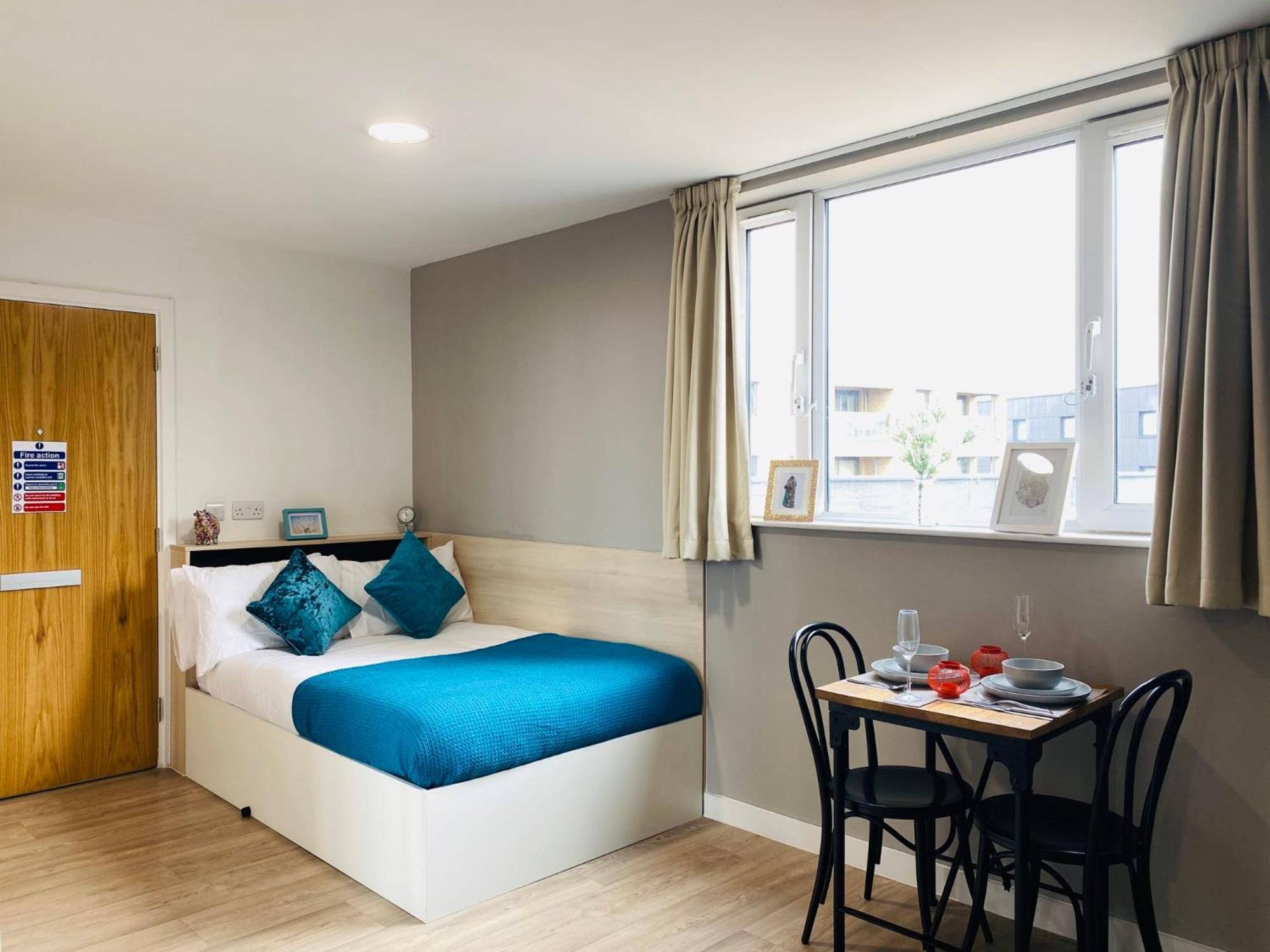 Chic Modern Apartments at Mannequin House in London
