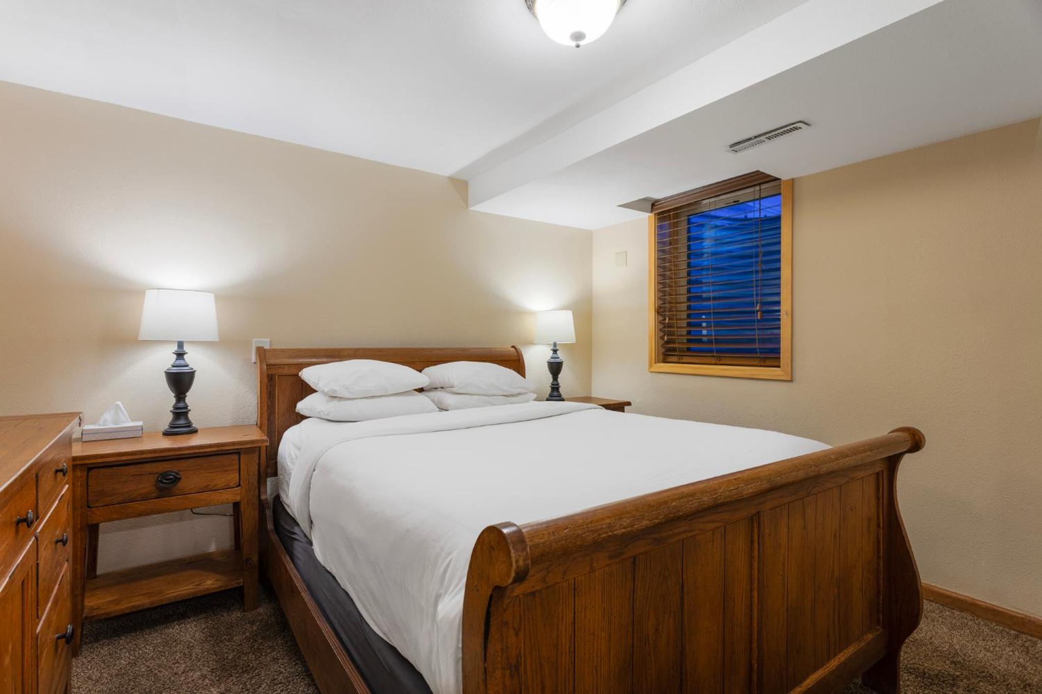 Discovery Lodge - Property Image 2