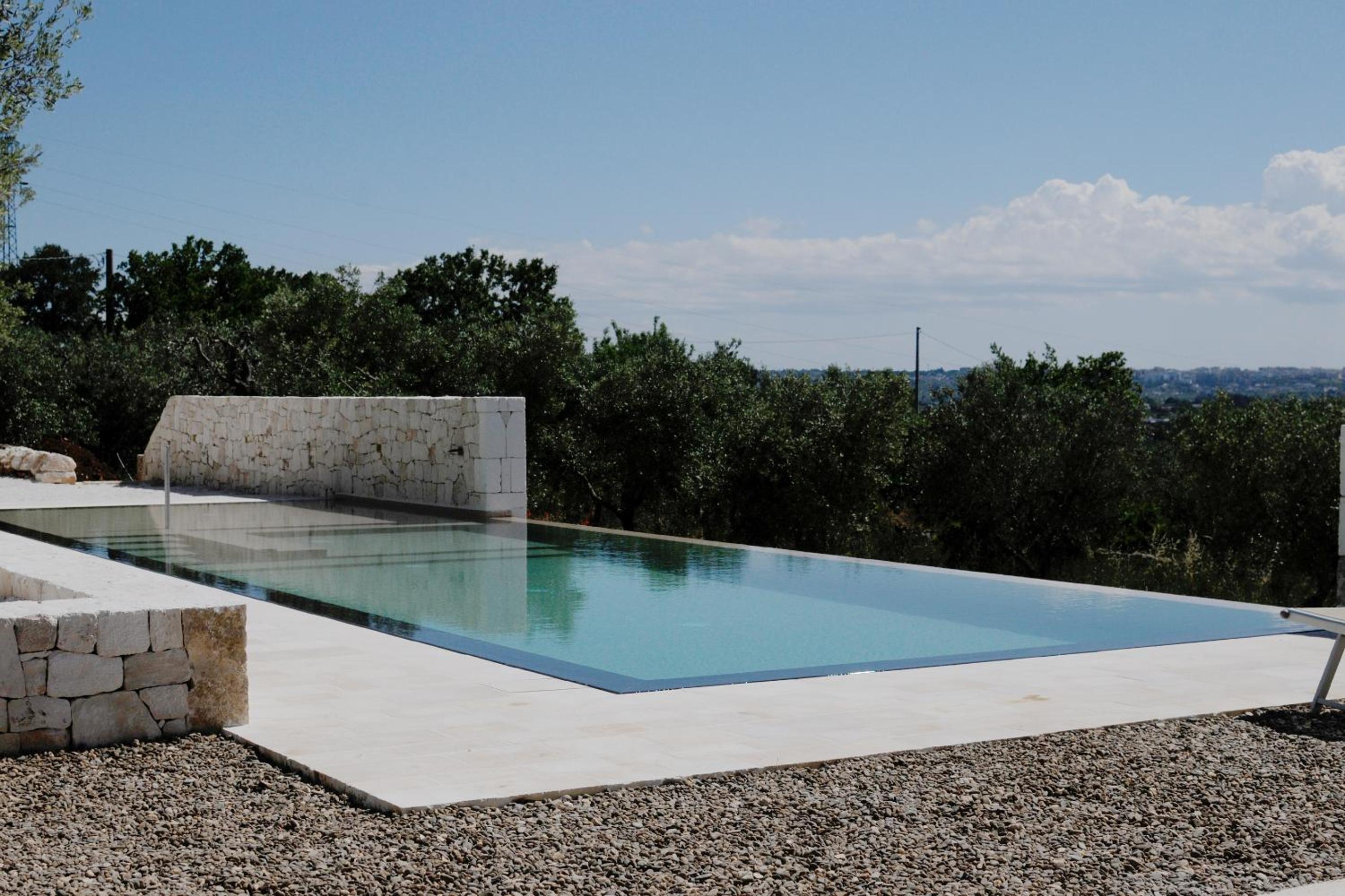 Trulli Loco view 3