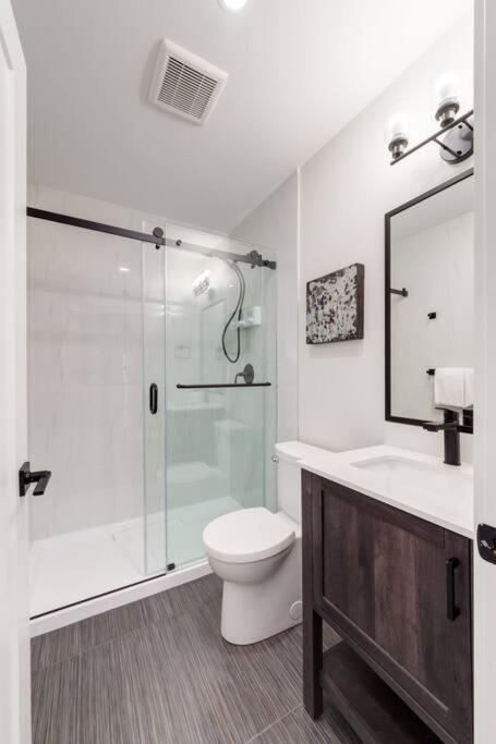 Pet Friendly & Accessible, 4 Beds