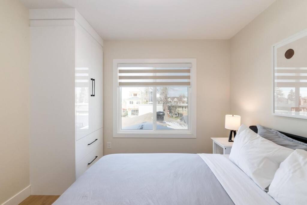 Pet Friendly & Accessible, 4 Beds