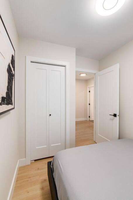 Pet Friendly & Accessible, 4 Beds