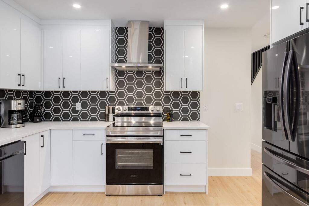 Pet Friendly & Accessible, 4 Beds