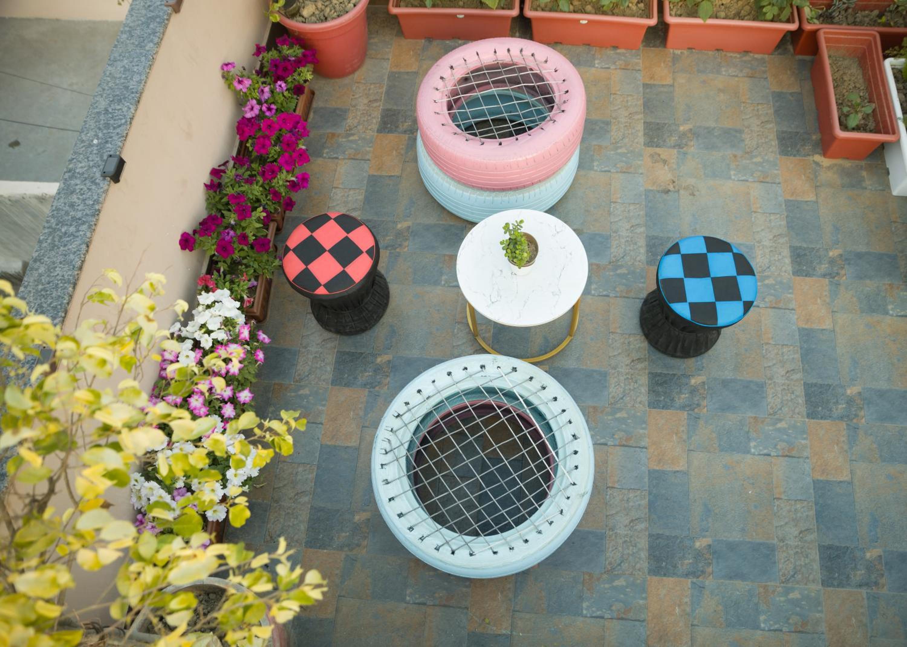 Sumptuous 1BHk Couple friendly view 5