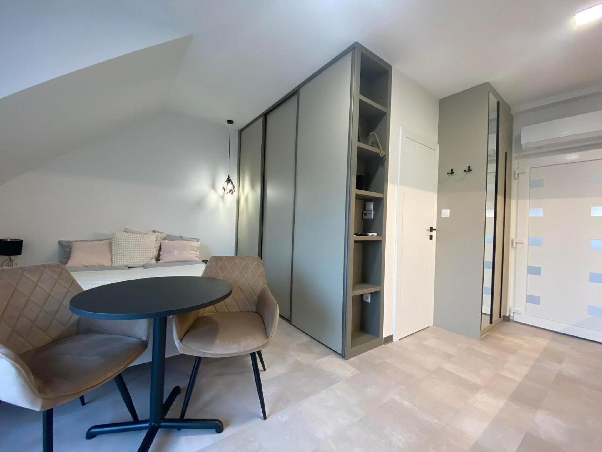 LaMira Apartment