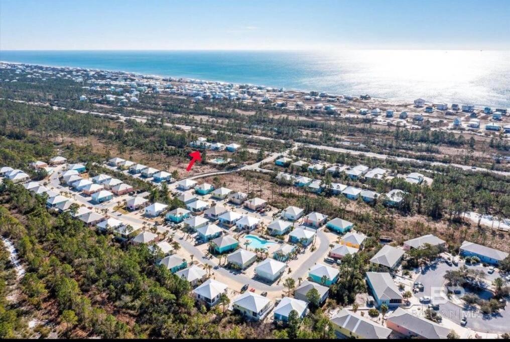 4013 One minute to beach Two pools dog friendly view 4