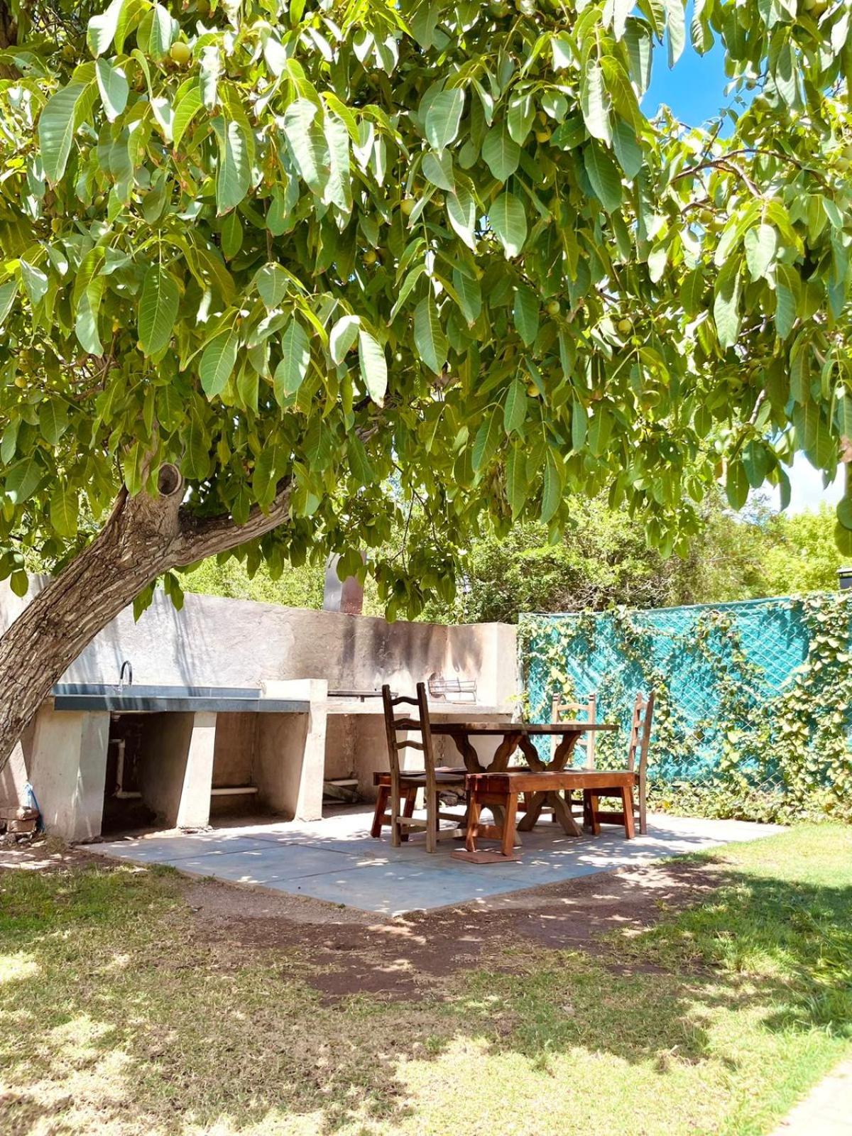 Hermosa y amplia casa en la mejor ubicacion de Chacras, con piscina y jardin