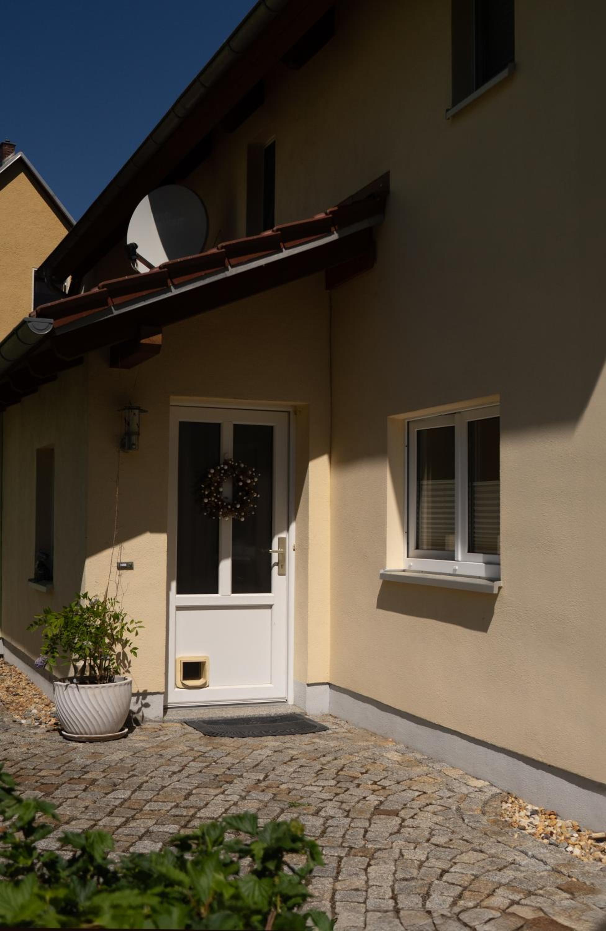 Haus am Berzdorfer See - 3 Schlafzimmer - ganzes Haus zur Alleinnutzung - Terrasse - hochwertige Ausstattung