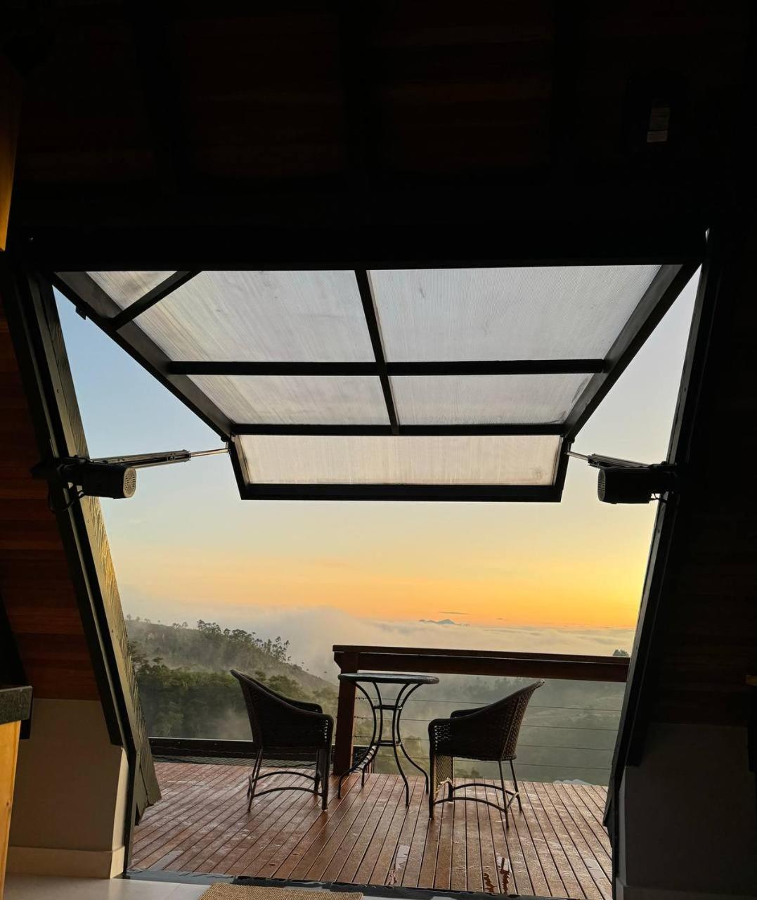 Away Cabanas Pedra Azul 5 min Rota Lagarto, deck panorâmico