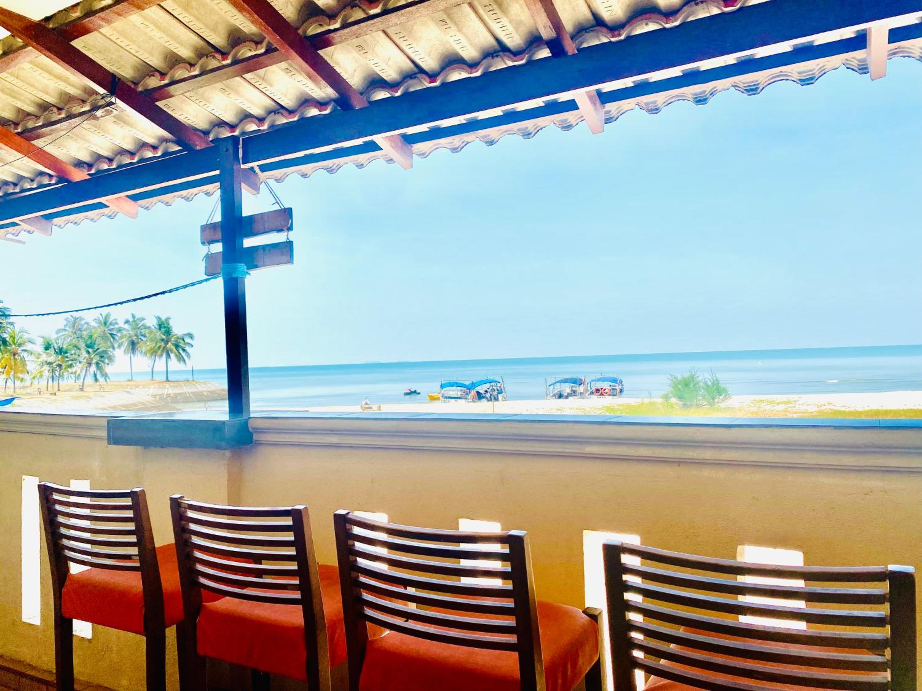 PortDickson SEAFRONT Paradise Lagoon Apartments 1-6Pax photo 2