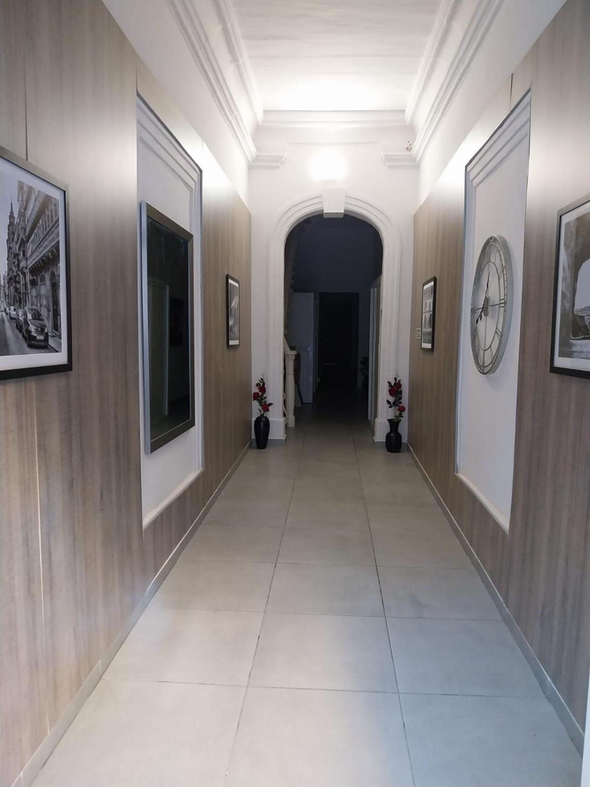 5B Luxury Apartment