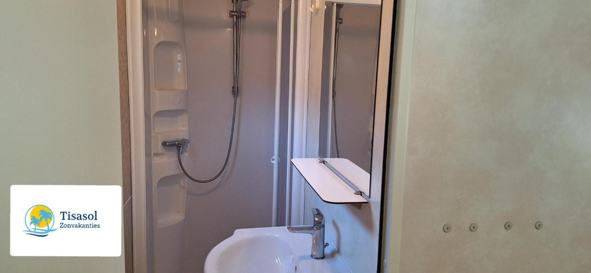 Viareggio Vacations - Mobile home Viareggio - Camping Paradiso- Including airco -Zona Gialla 016 - Property Image 36