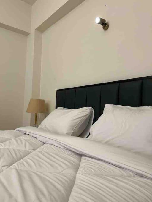 White Palace Suite AUC St