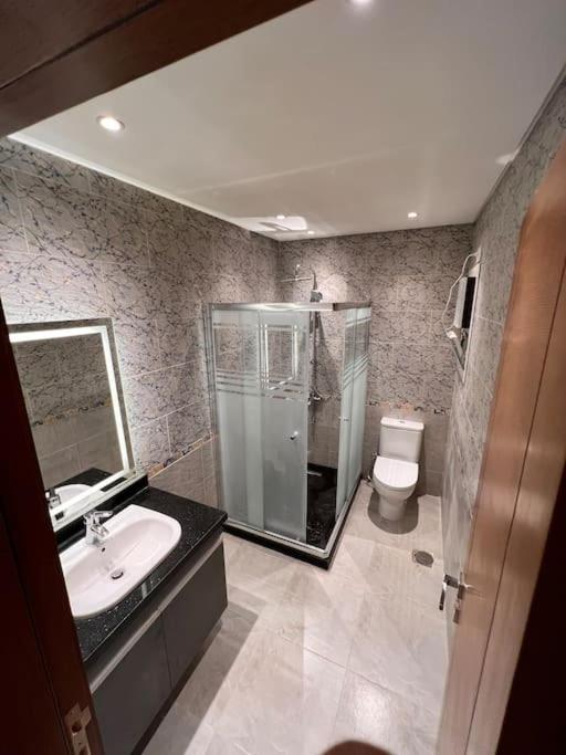 White Palace Suite AUC St