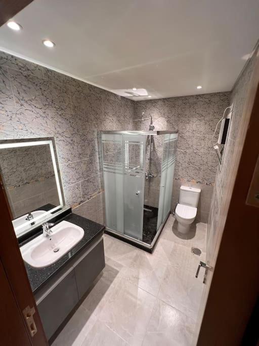 White Palace Suite AUC St