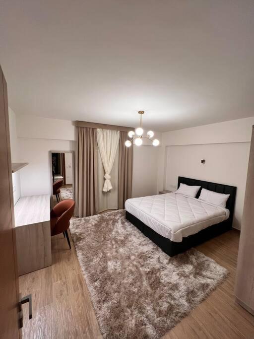 White Palace Suite AUC St