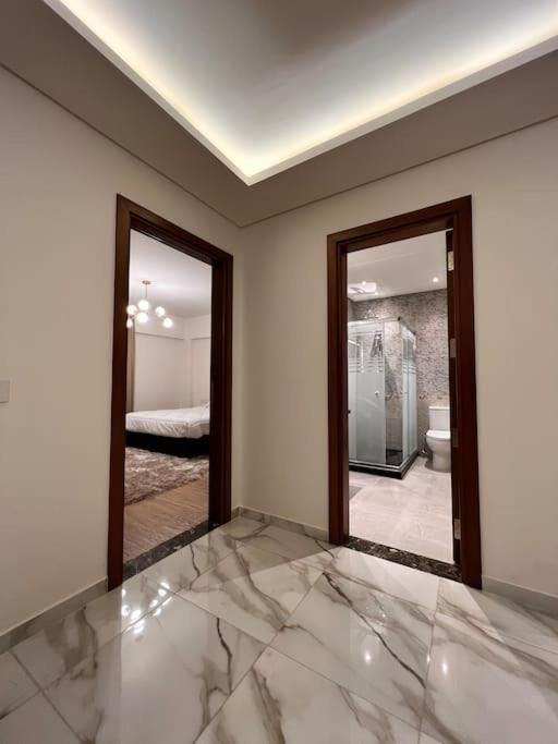 White Palace Suite AUC St