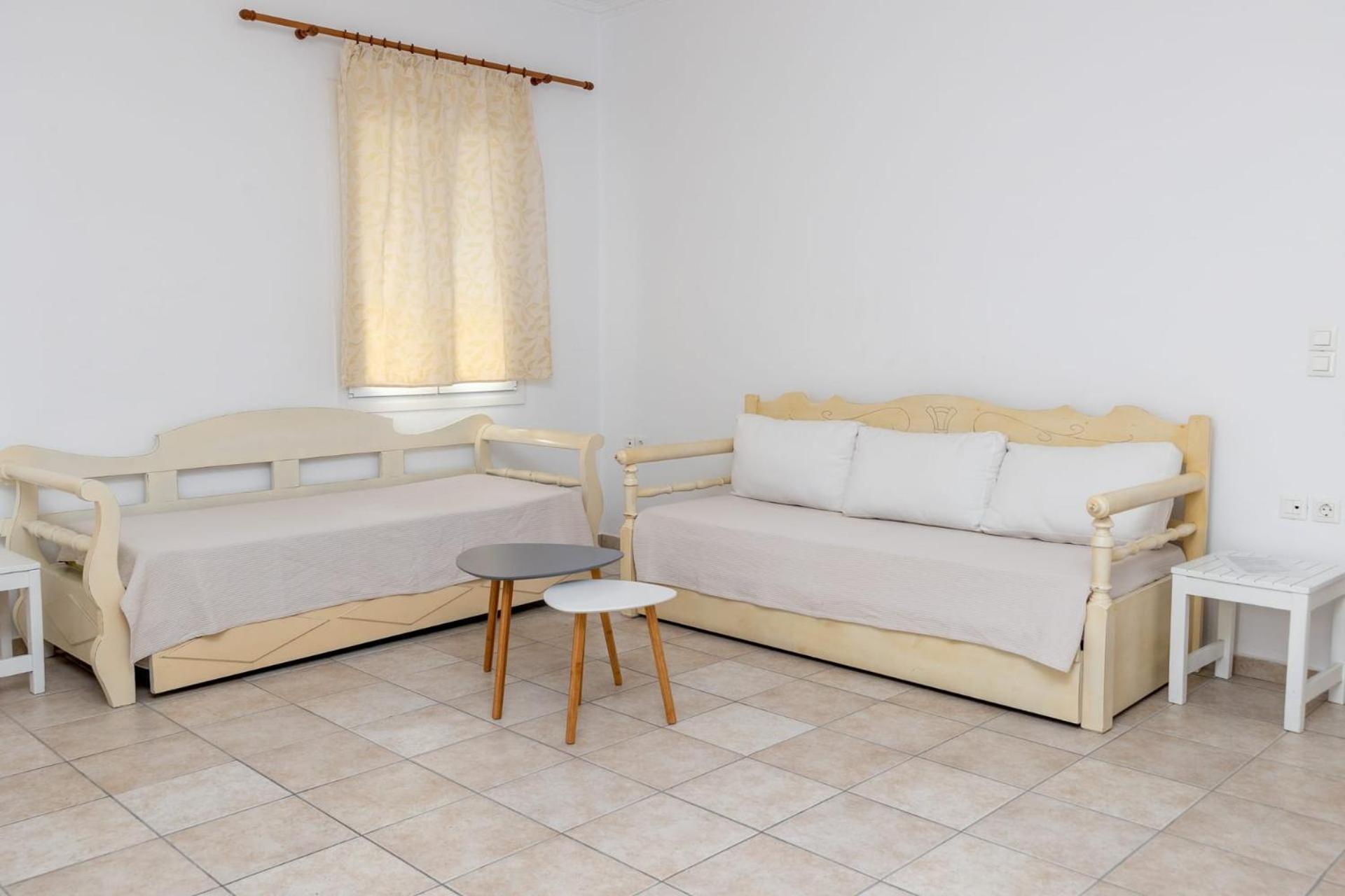Marvelous Naxos Apartment Two Bedroom Apartment City Center 200M From photo 3