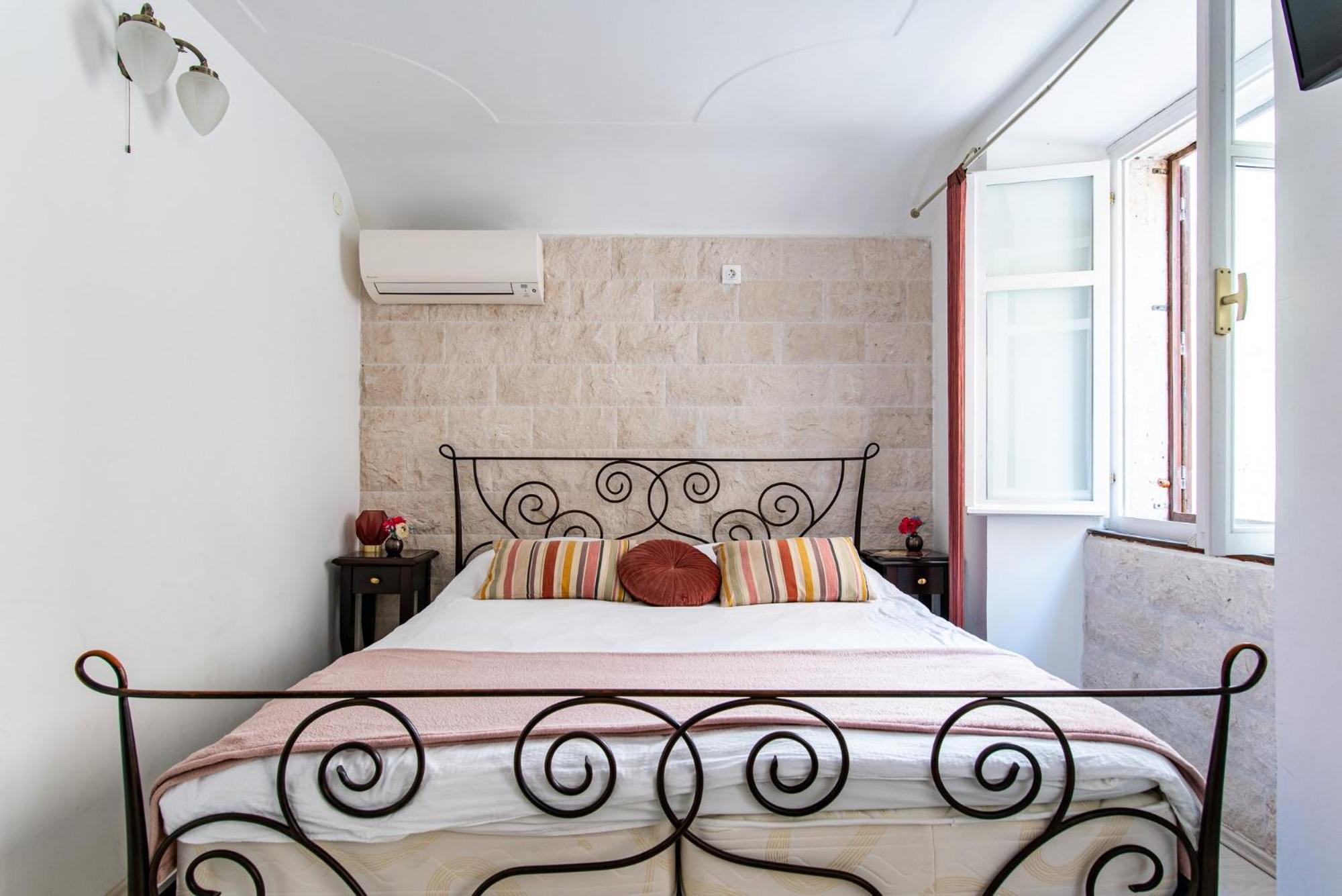 Gallus Old town apartment