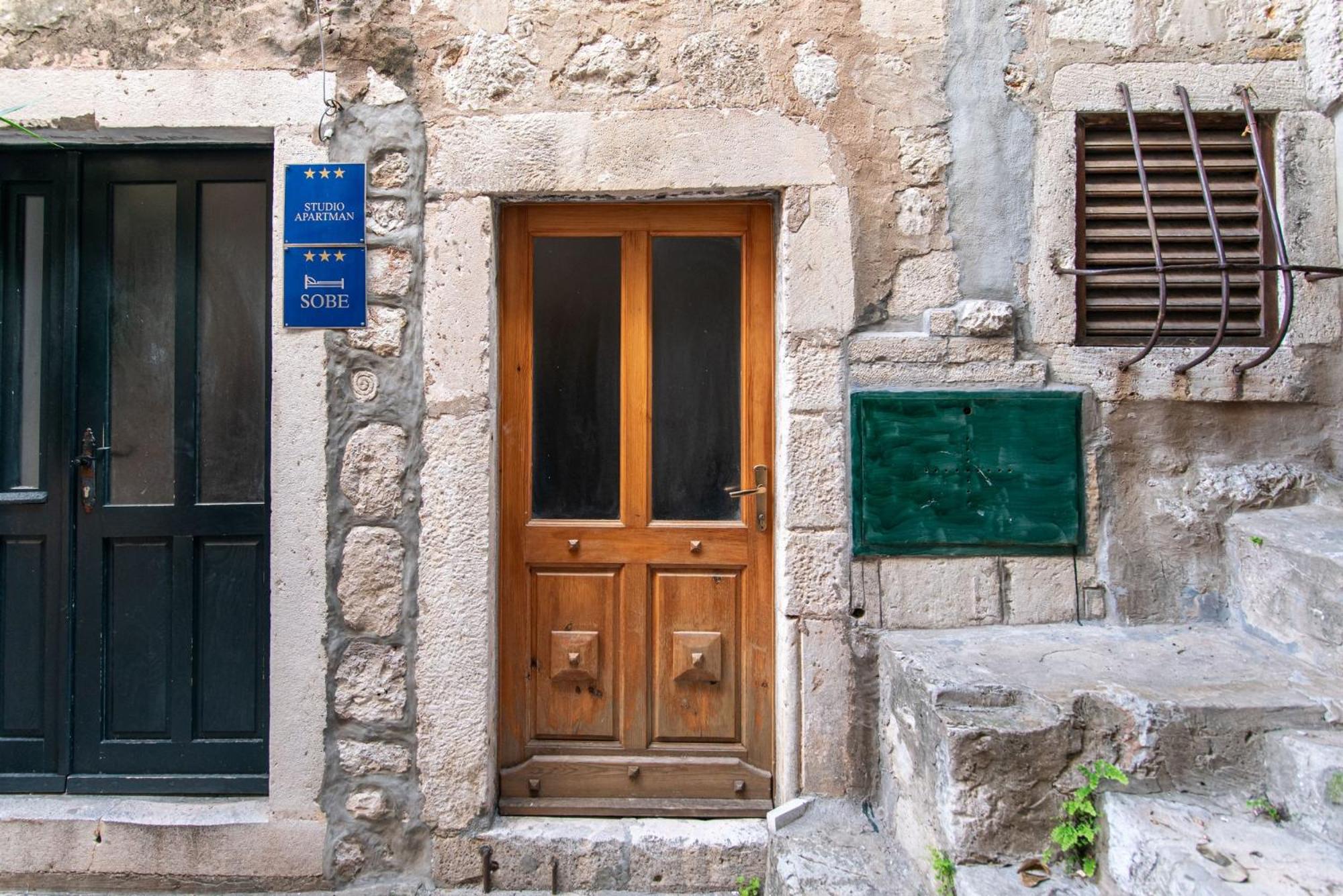Gallus Old town apartment
