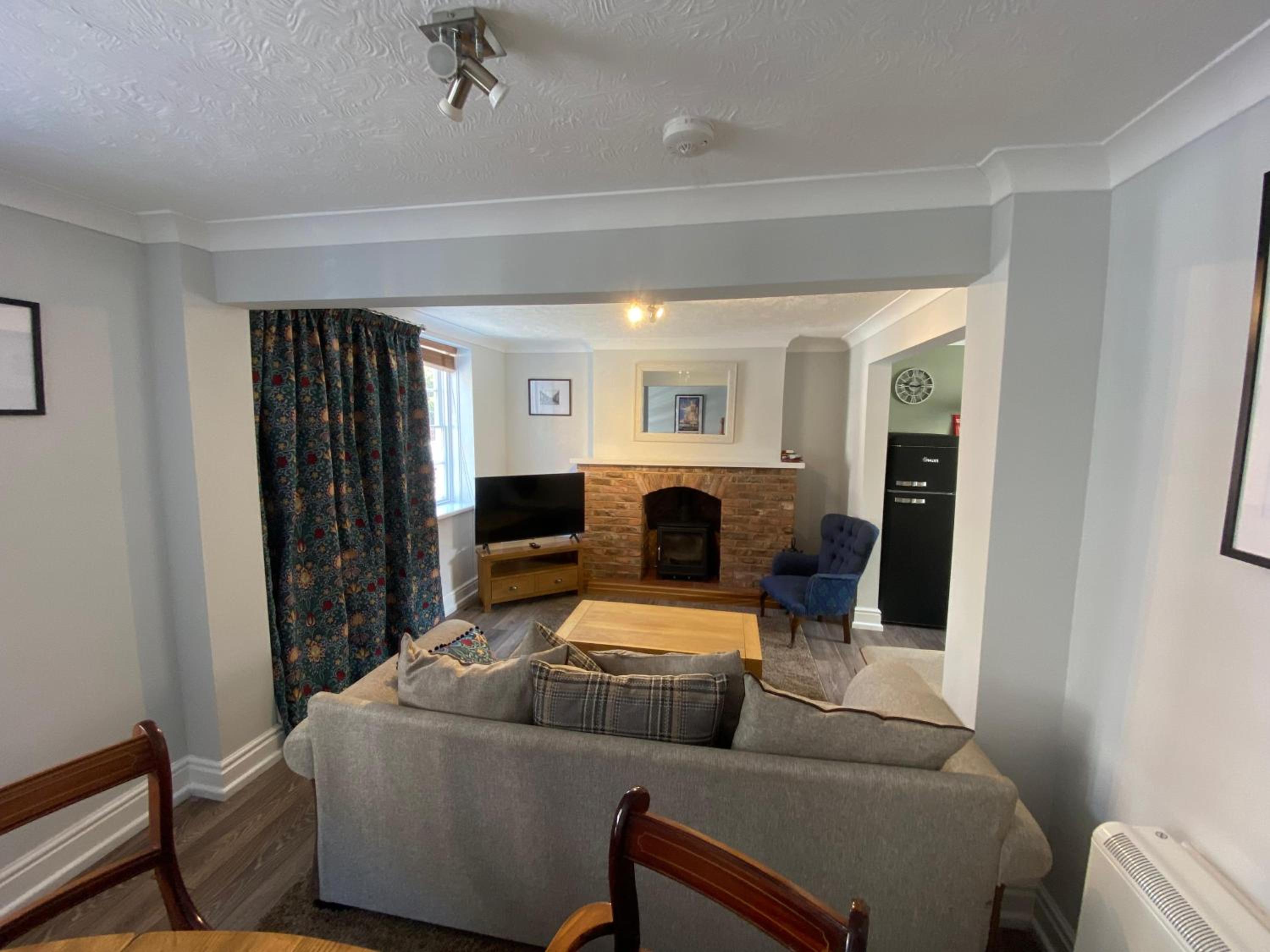 Characterful 3 Bed cottage in Barrow upon Humber view 5
