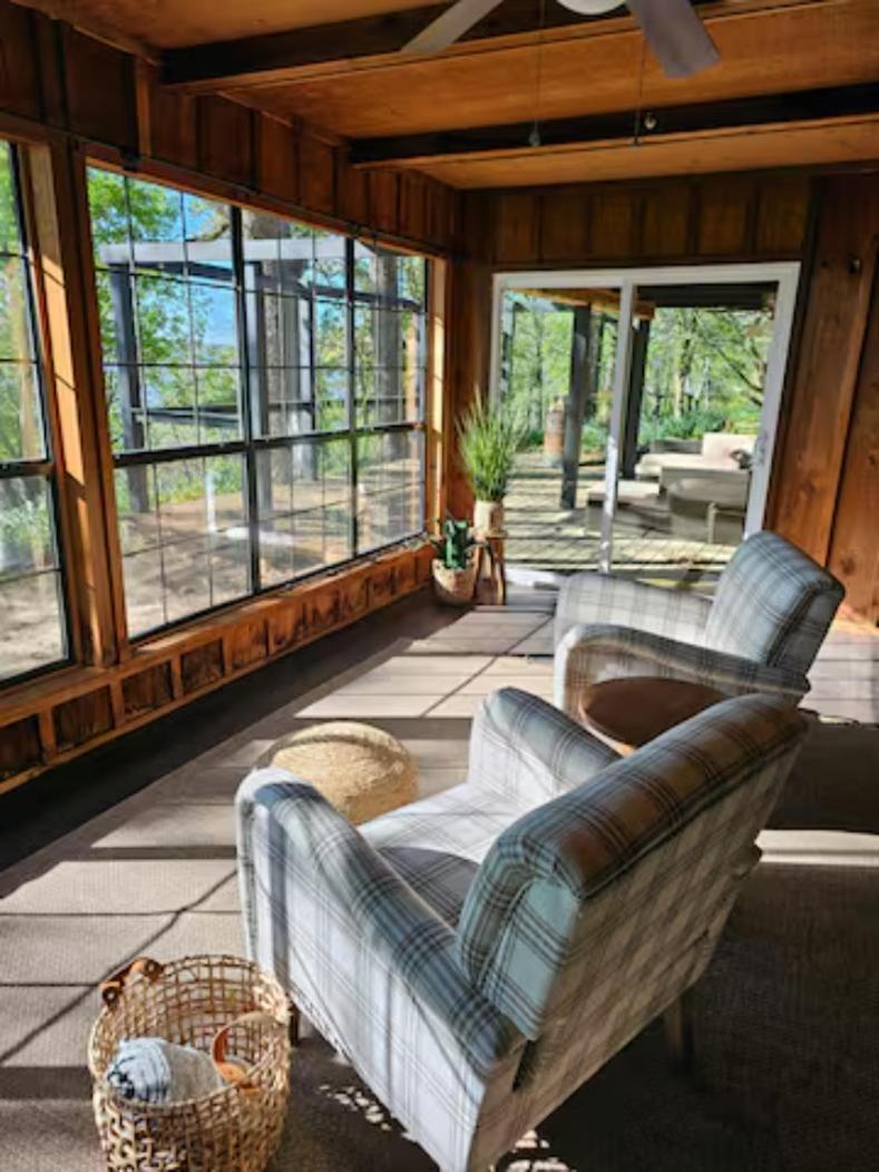Russellville Vacations - Lake View Retreat - Property Image 6