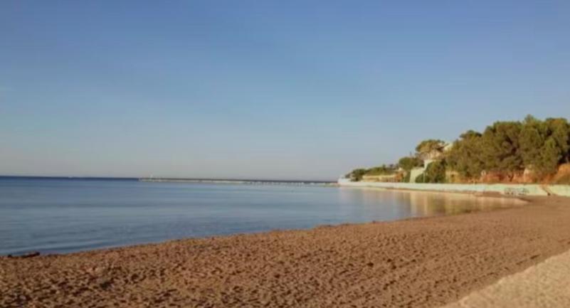 Casita con jardín y piscina comunitaria en Dénia, muy cerca de la playa de las Rotas view 4