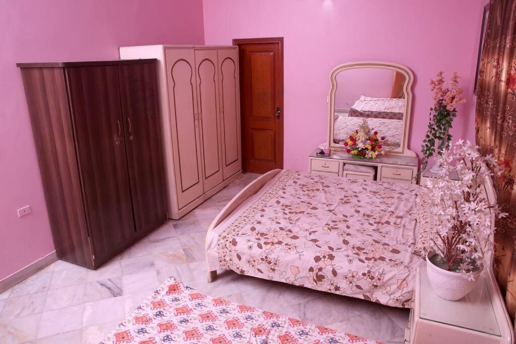 Regal Palace Gulshan Nipa view 3