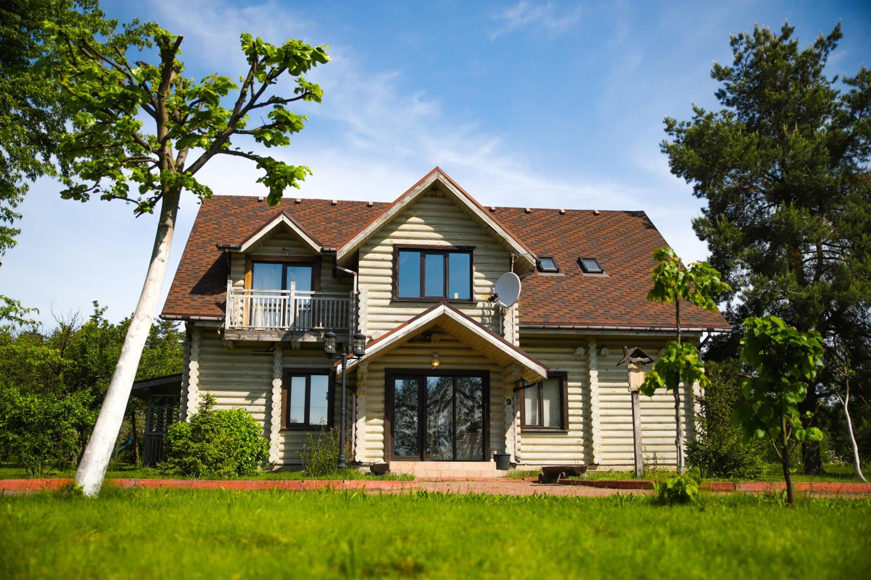 Pastoral wooden hauses