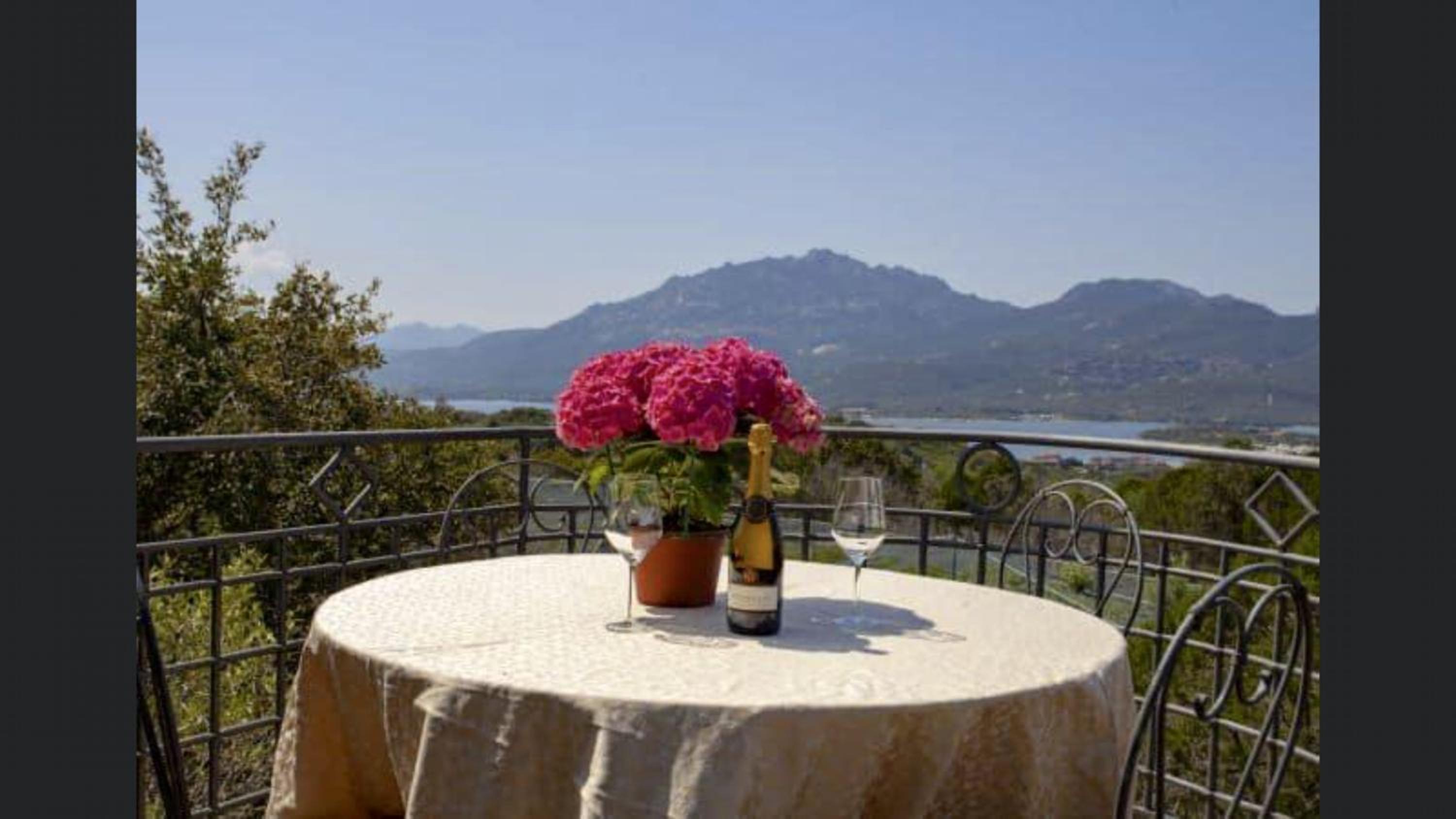 Seaside Villa in Porto Rotondo + Shared Pool photo 2
