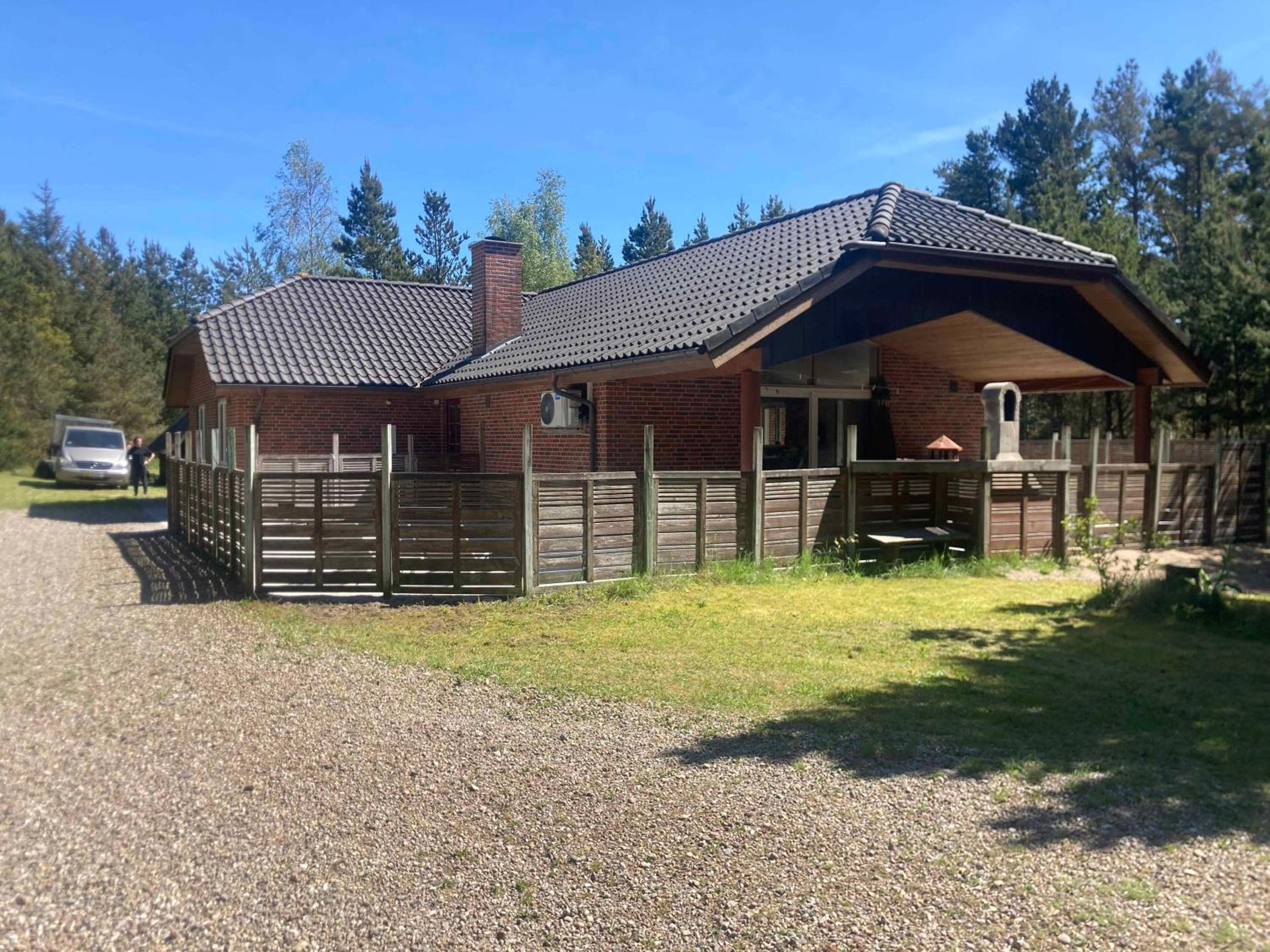 Large Cottage In Peaceful Beautiful Nature