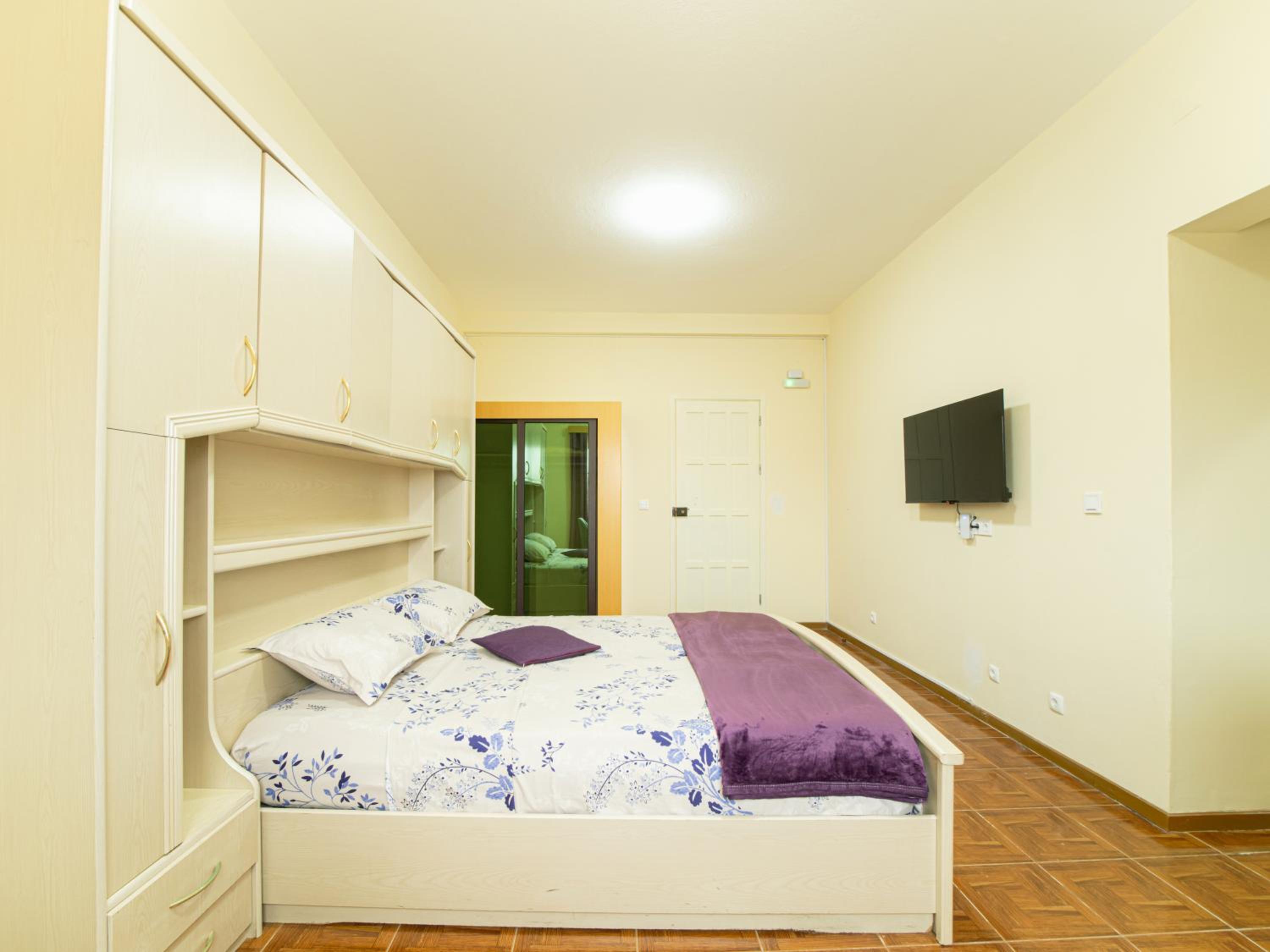 Residencial LiviaMilena Santa Maria
