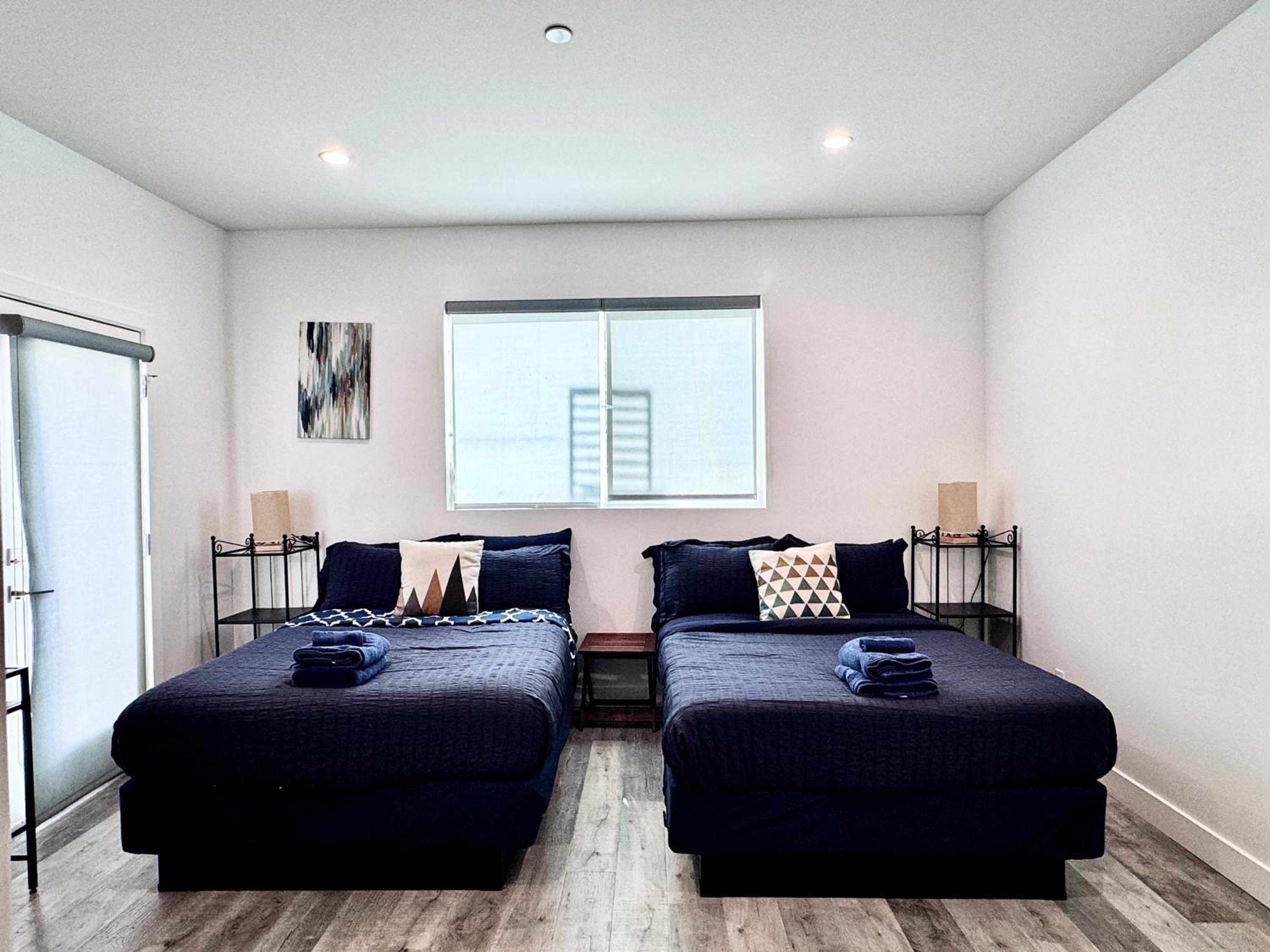 Hollywood 3BR home near metro