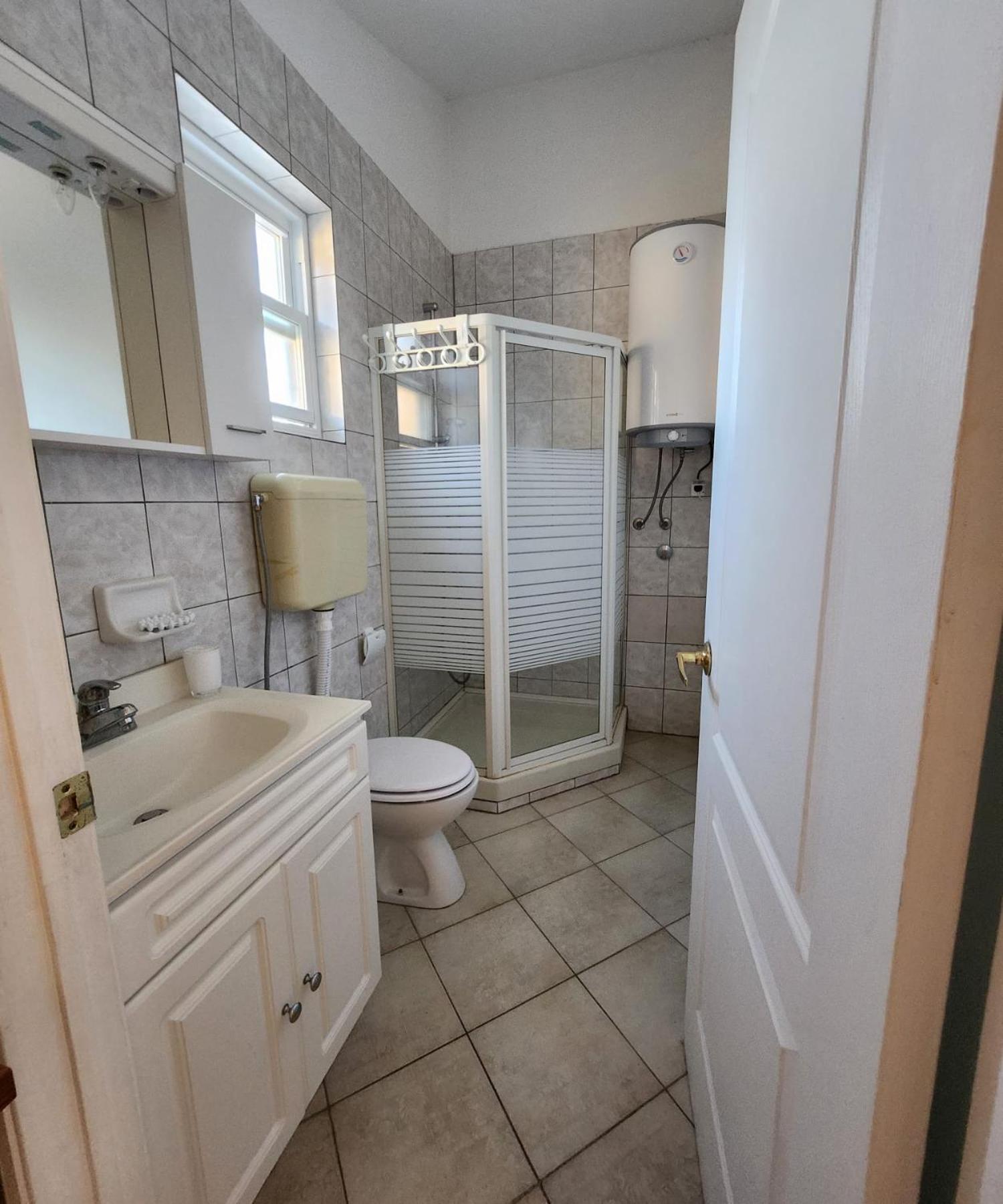 Studio apartmani Grom Sukošan